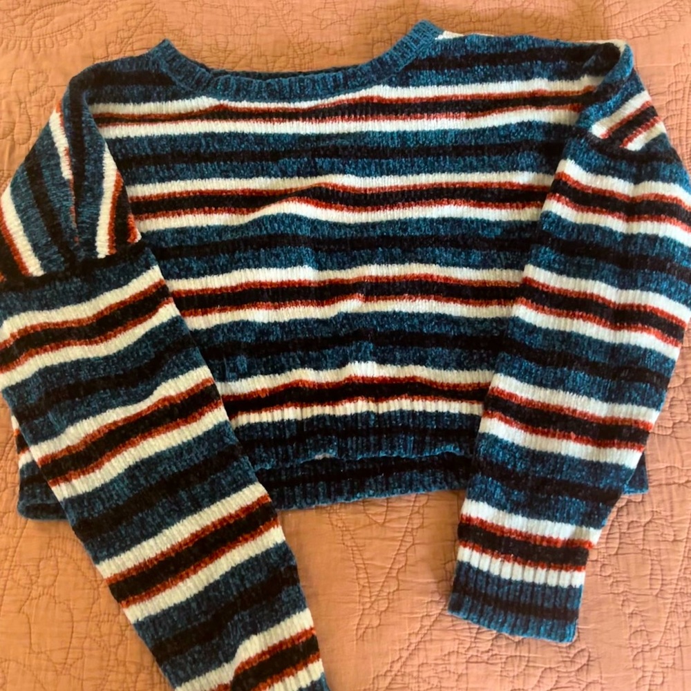 Striped peacock blue cropped sweater, soft material